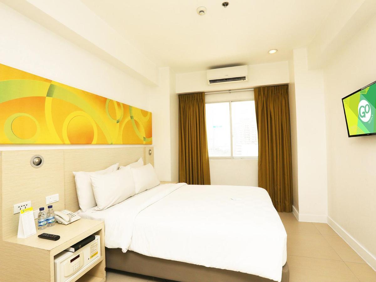Go Hotels North Edsa Ciudad Quezon Exterior foto